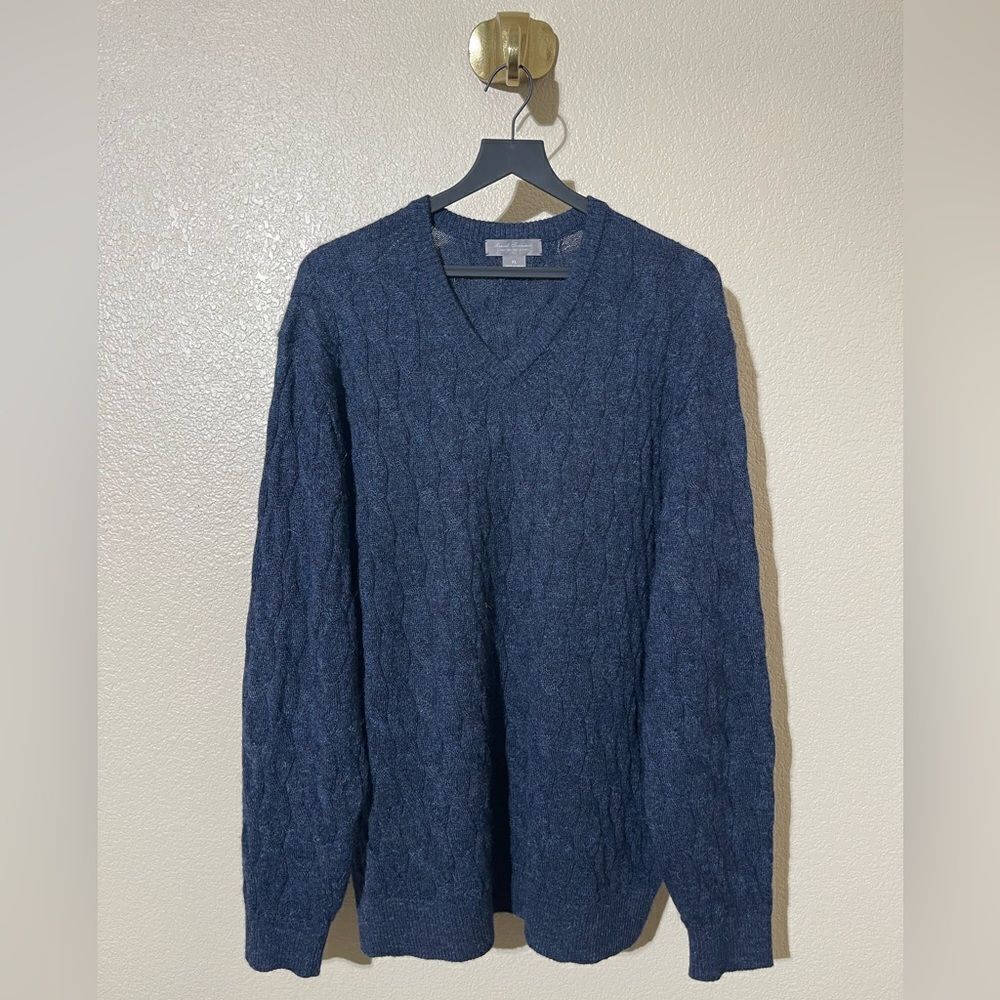 Daniel Cremieux Men's Navy V-Neck Alpaca Wool Sweater